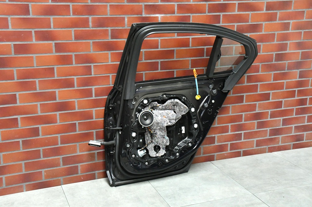 фото №7, Дверь правое задняя задние bmw 5 g60 m5 g90 416 carbonschwarz