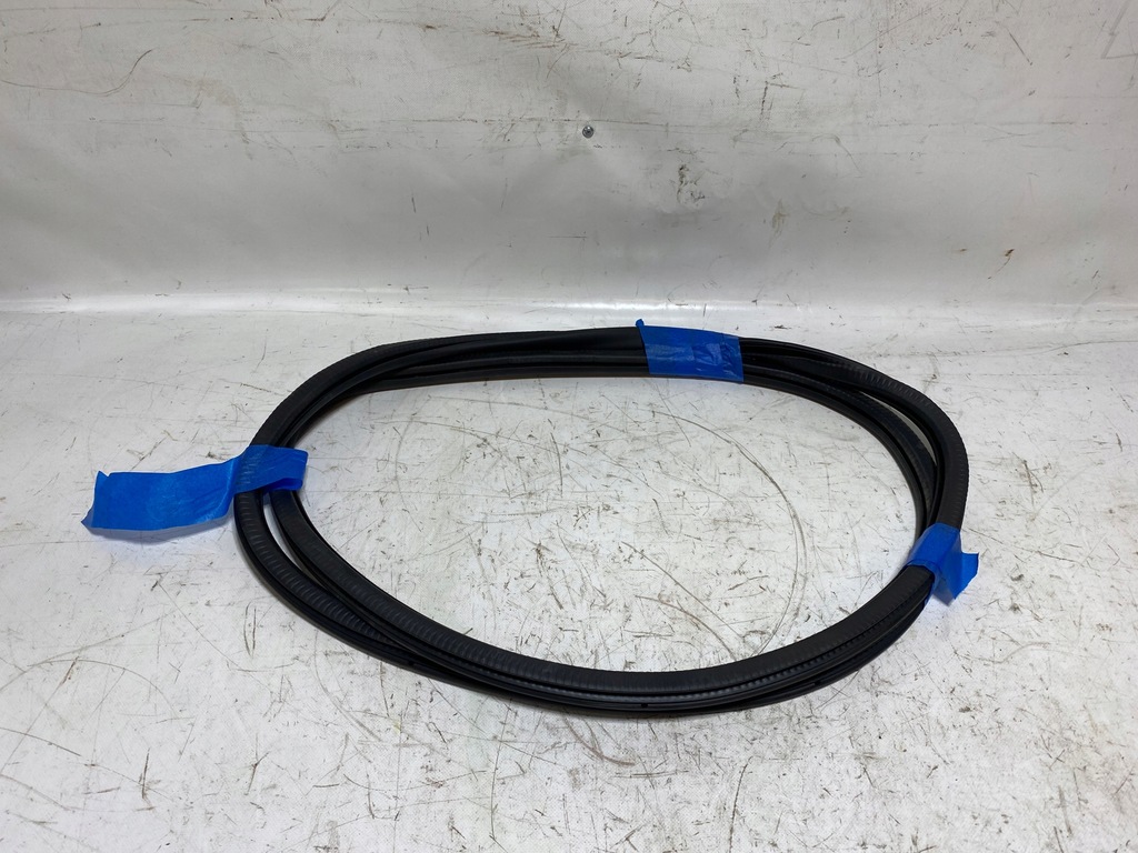 фото №1, Porsche panamera 970 прокладка двері лівий задня кузовна