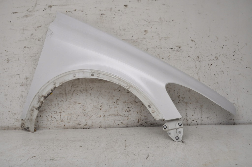 фото №1, Volvo c30 крыло правый перед передний lift