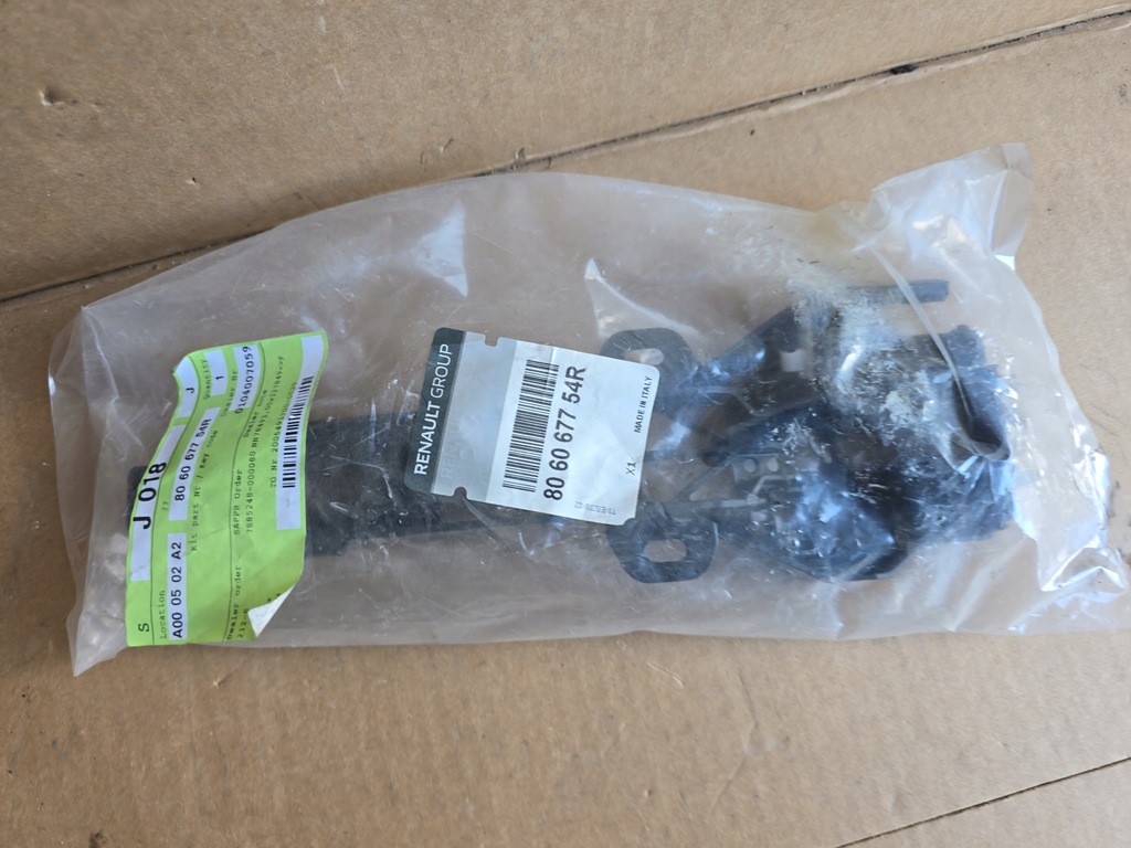 фото №1, 806067754r ручка ручка наружная дверь правый перед dacia sandero iii