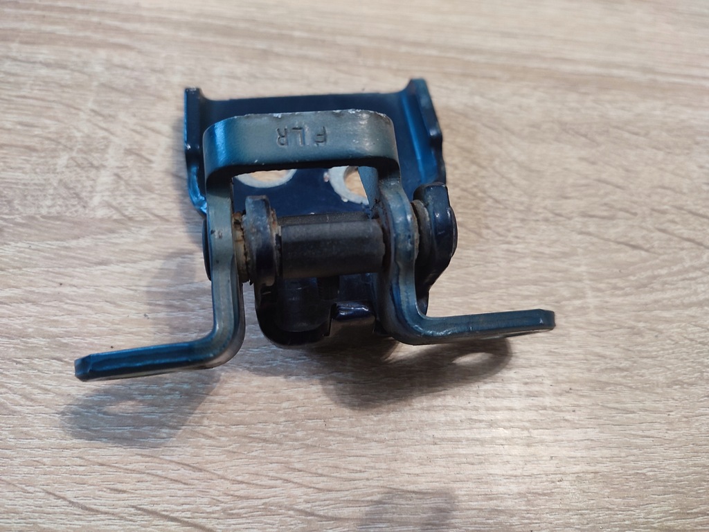 фото №10, Петли дверь правый перед ford fiesta mk6