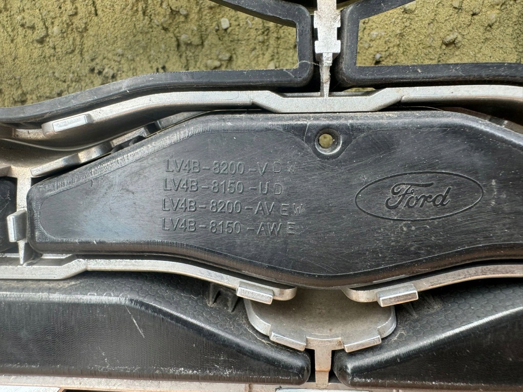 Купити Ford kuga 3 mk3 19- решітка решітка  решітка радіатора бампера передня vignale