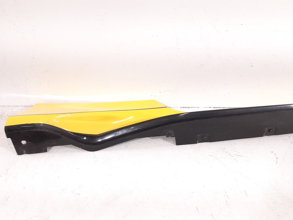 фото №9, Ferrari 488 pista карбон порог молдинг