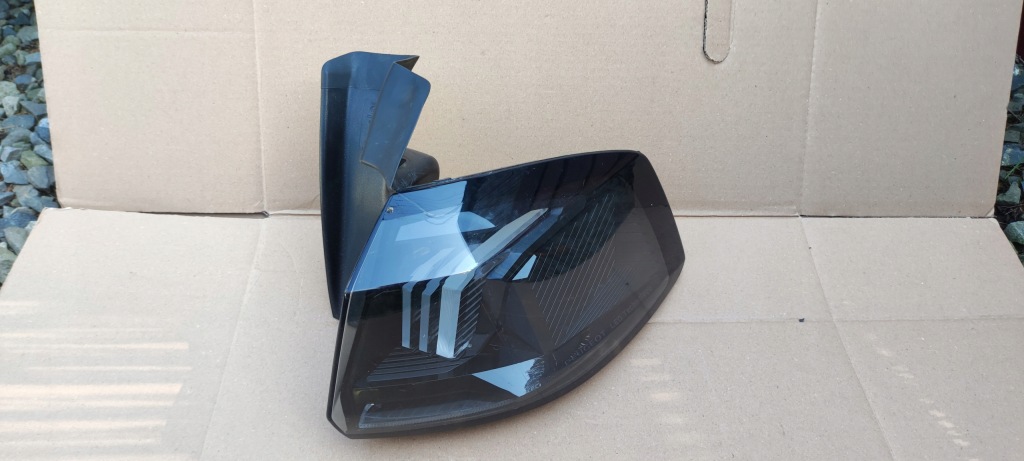 фото №1, Лампа задняя peugeot 5008 ii lift led