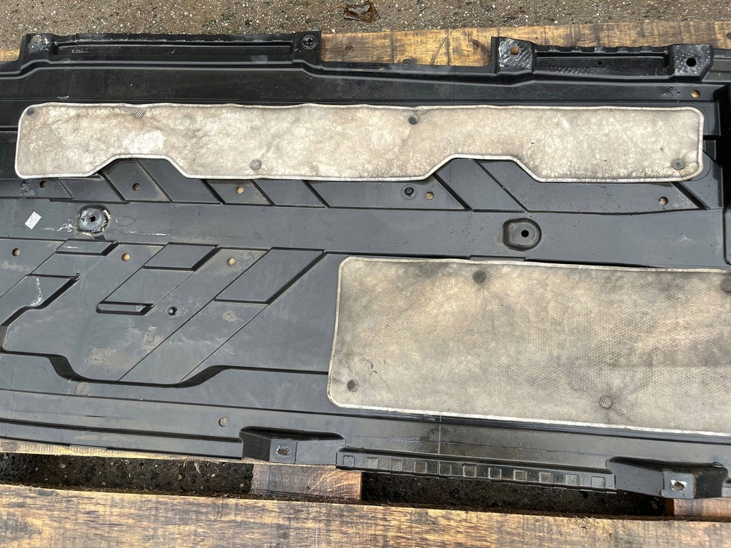 фото №14, Mercedes cla w118 kombi 2.0 cdi автоматична коробка передач 220d захист плита підвіска права