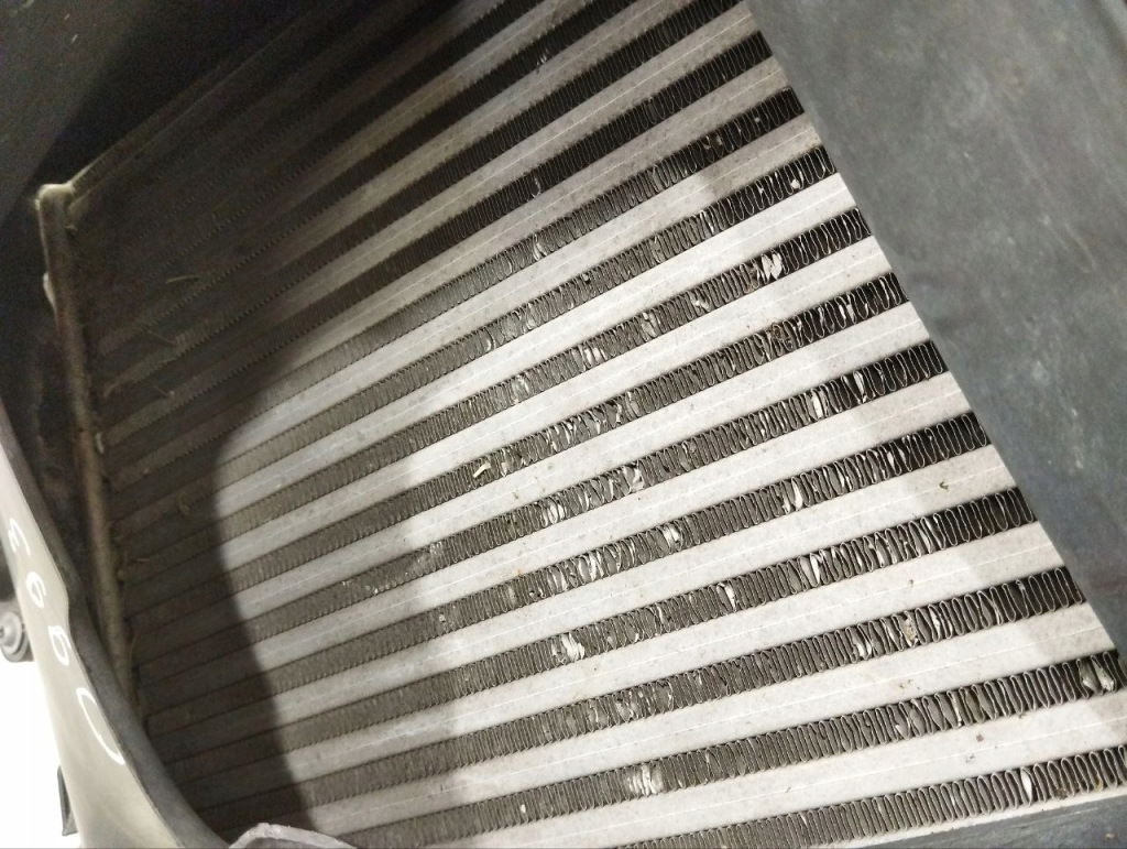 Радиатор porsche macan 2015 95b145803a Оригинал