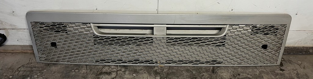 фото №1, Решётка радиатора решётка радиатора капот volvo fh4 82150186
