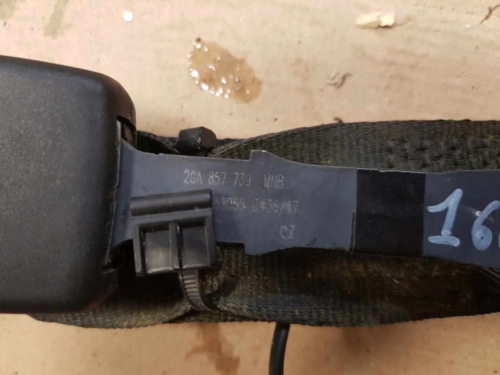 фото №4, Клипса поперечина безопасности задняя vw t-roc 2ga857739