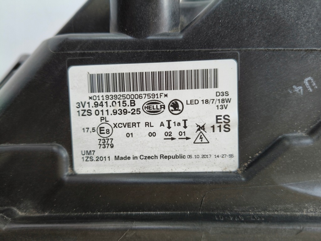 фото №8, Лампа левая фара skoda superb iii 3 3v 3v0 15- ксенон led