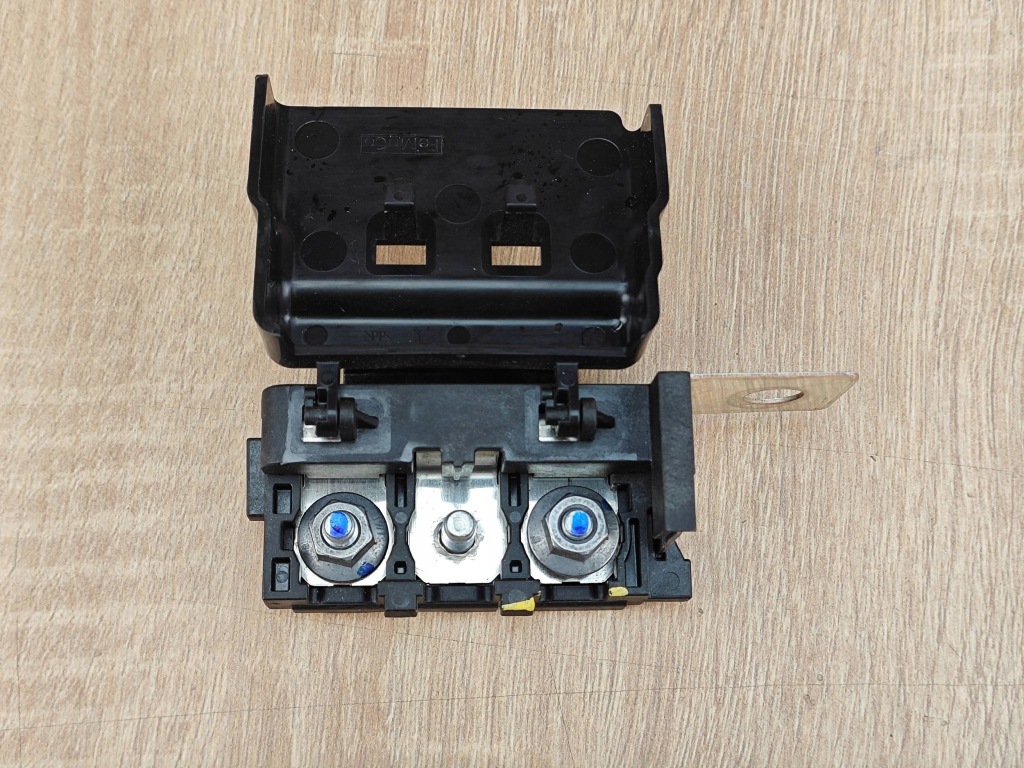 Купить Оригинал  клемма предохранитель аккумулятор vw amarok 2 ranger vi mu5t14g599aec 15km