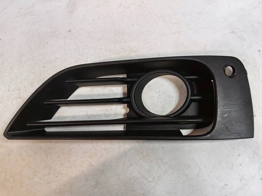 фото №1, Bmw 2 f45 - решітка бампера права