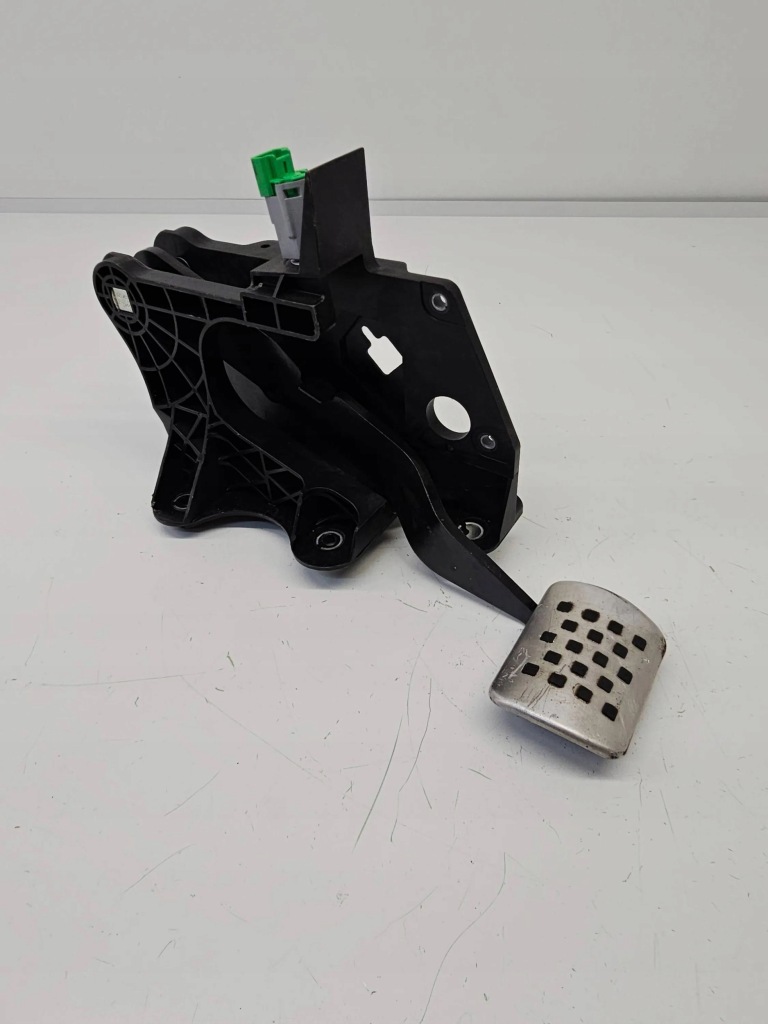 фото №1, Педаль гальма alpine a110 6020016470