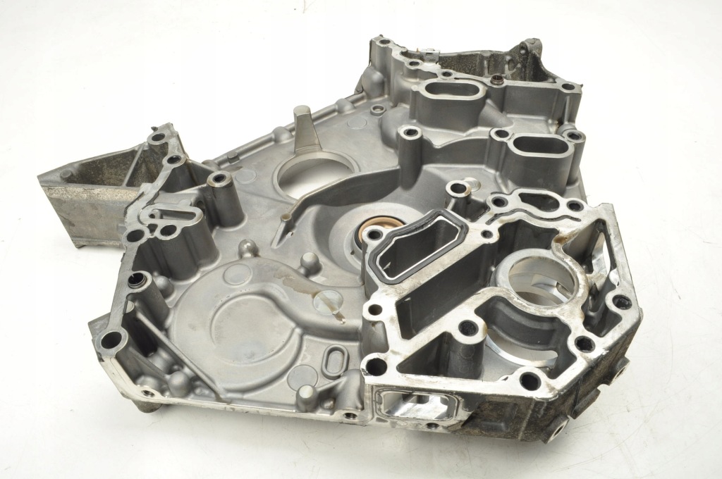 Mercedes w216 6.2 amg корпус распределительного вала a1560151702 a1560101933 Недорого