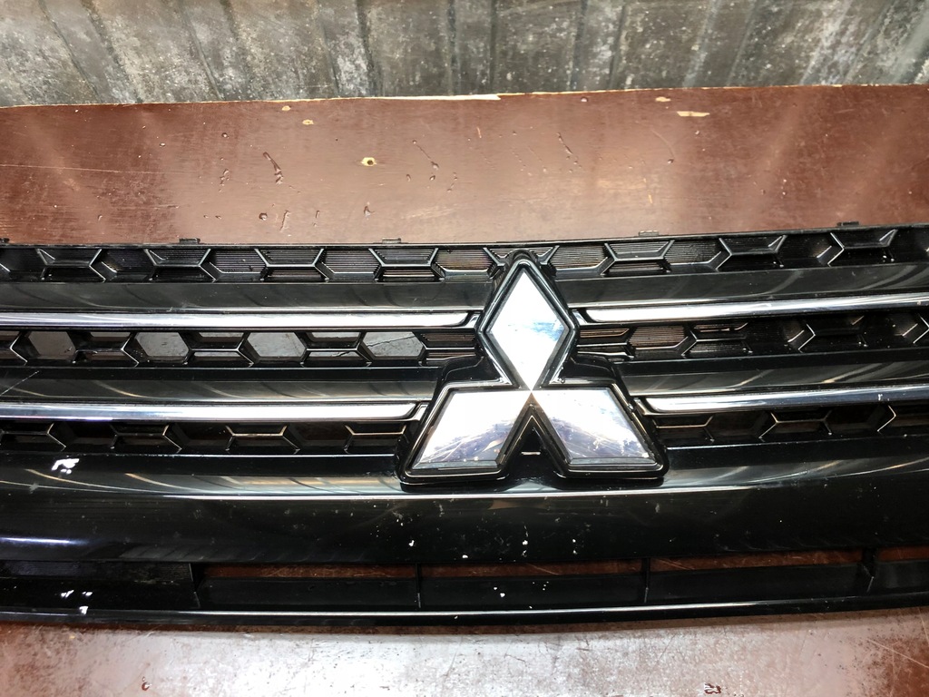 фото №3, Решітка радіатора mitsubishi space star iii