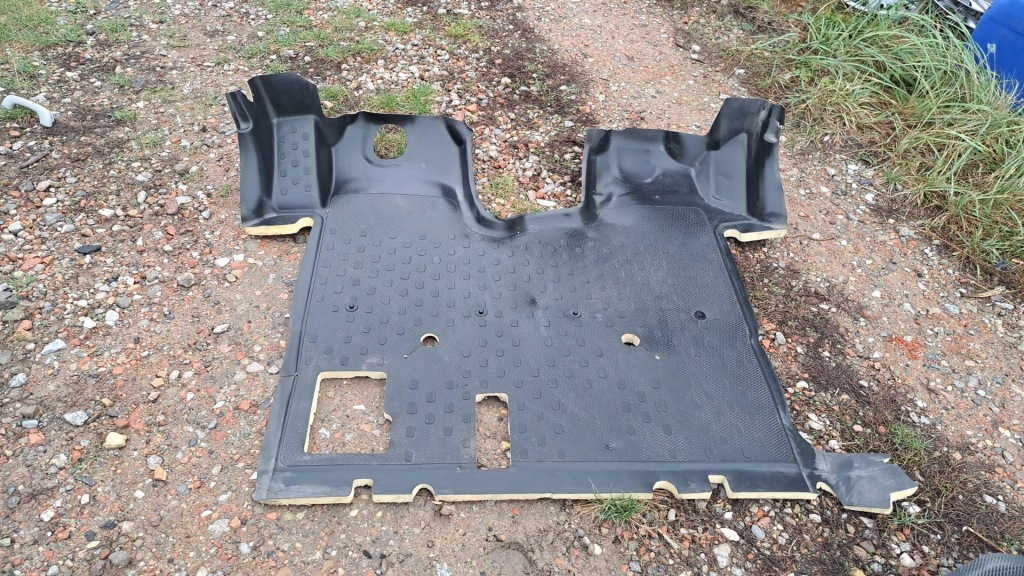 фото №1, Renault trafic iii 2019r обшивка килимок підлога