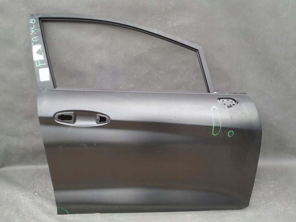 Купить Ford fiesta mk8 5d дверь передок  p