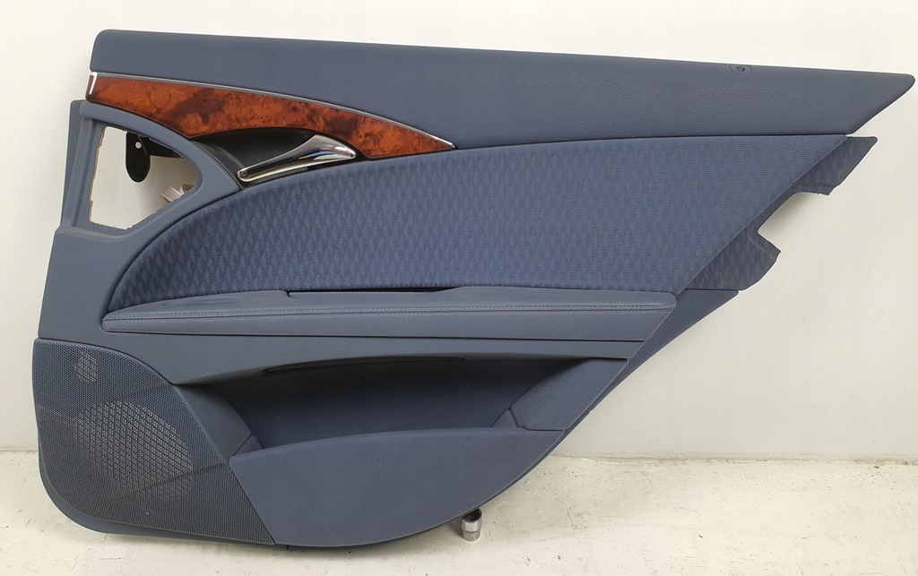 фото №1, Обивка обшивка дверь правый задняя mercedes w211