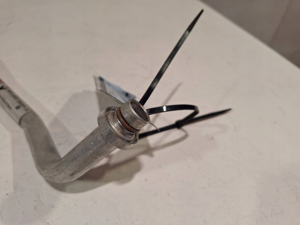 фото №4, Шланг кондиціонера 924808928r renault arkana 1.6 e-tech