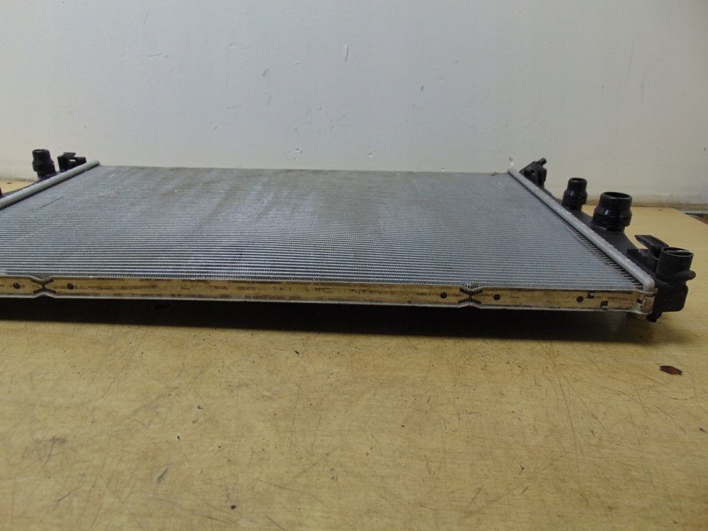 Радіатор води mercedes w177 w247 a2475000203 Зі Шроту