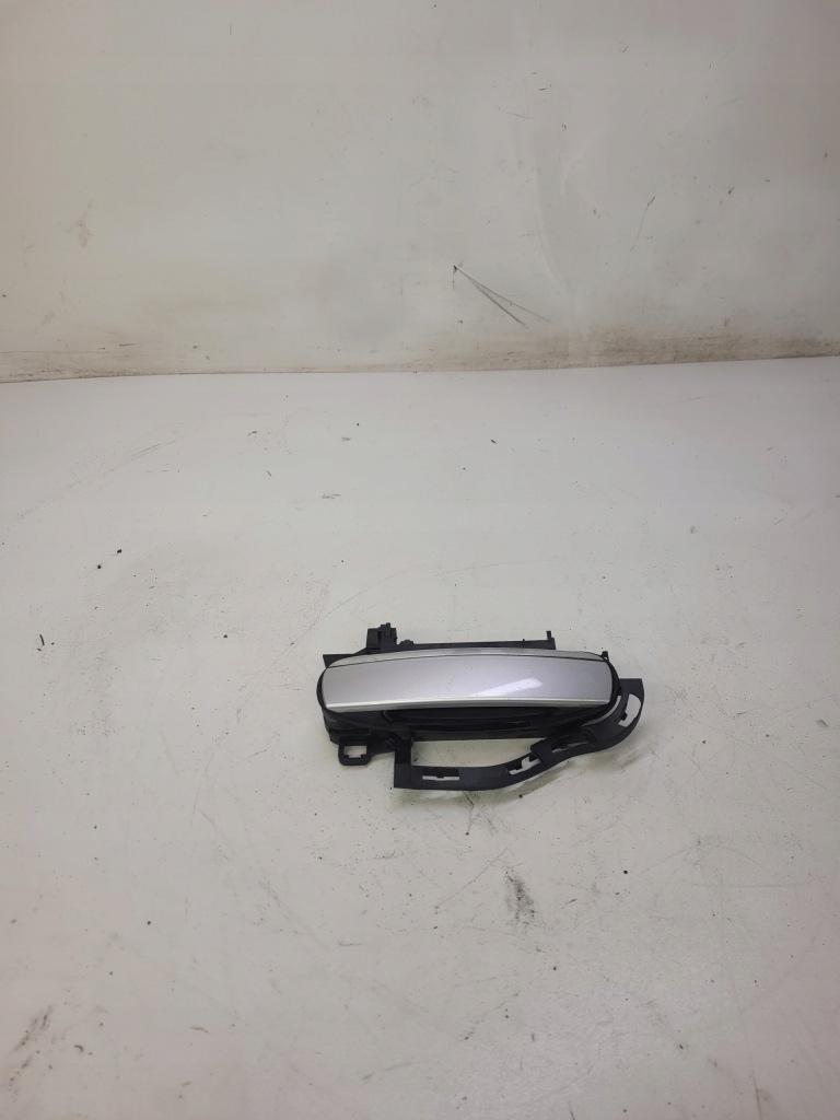 фото №1, Ручка правий перед audi a3 a4 a6 c6 lift 4f0837886