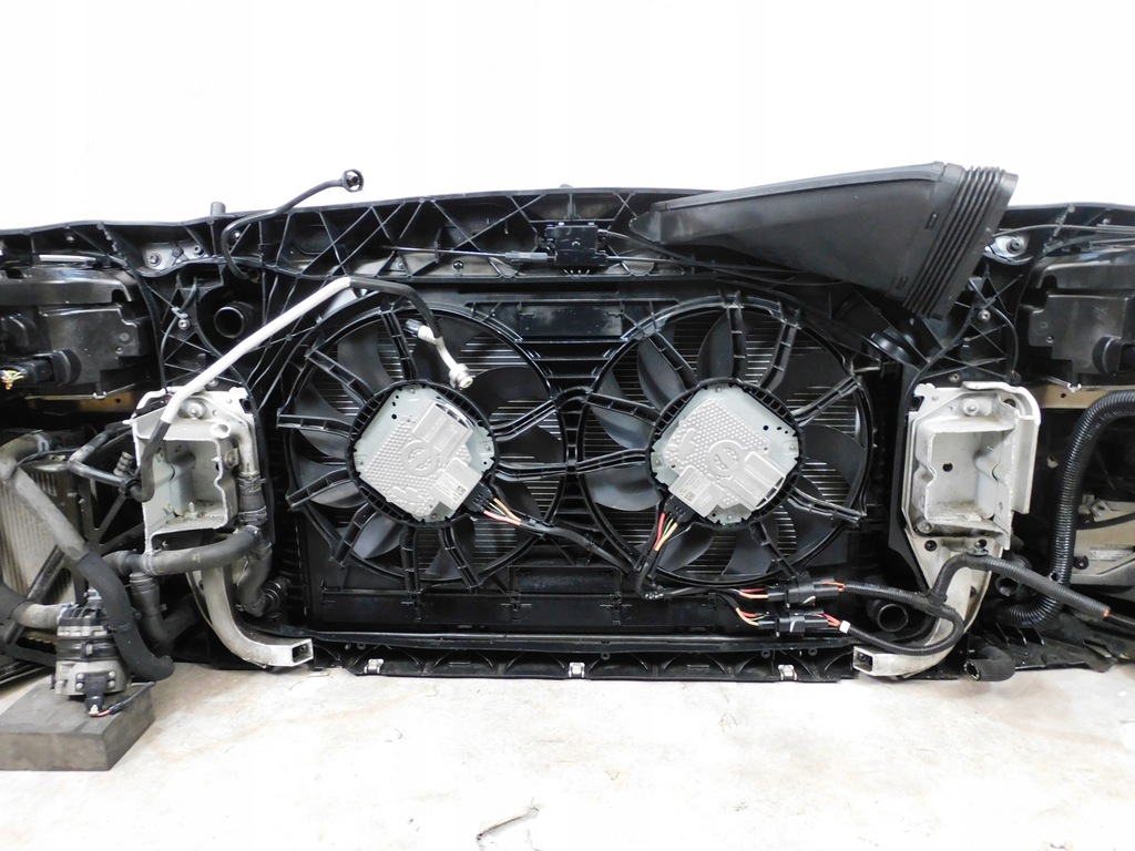 фото №15, Audi a7 c7 4g8 s line kompletny перед бампер лампи капот full led сріблястий