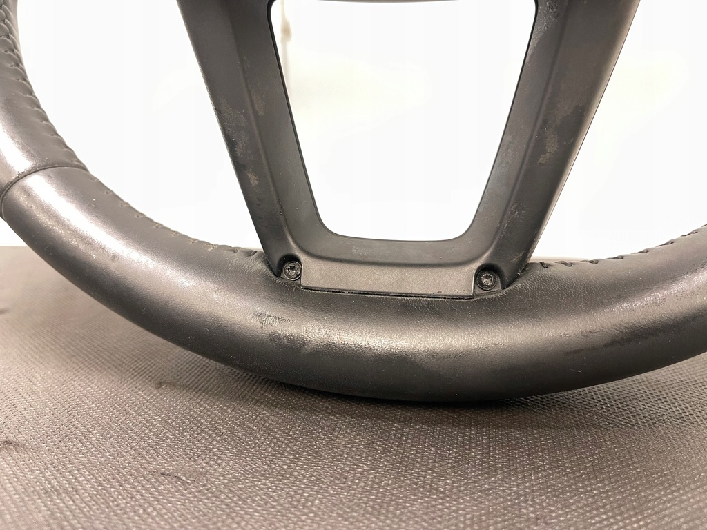 фото №12, Воздуховод кожаный mulitifunkcja лепестки переключения audi a4 b9 8w трёхспицевая