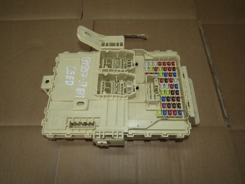 фото №1, Kia ceed iii proceed коробка запобіжників bsi