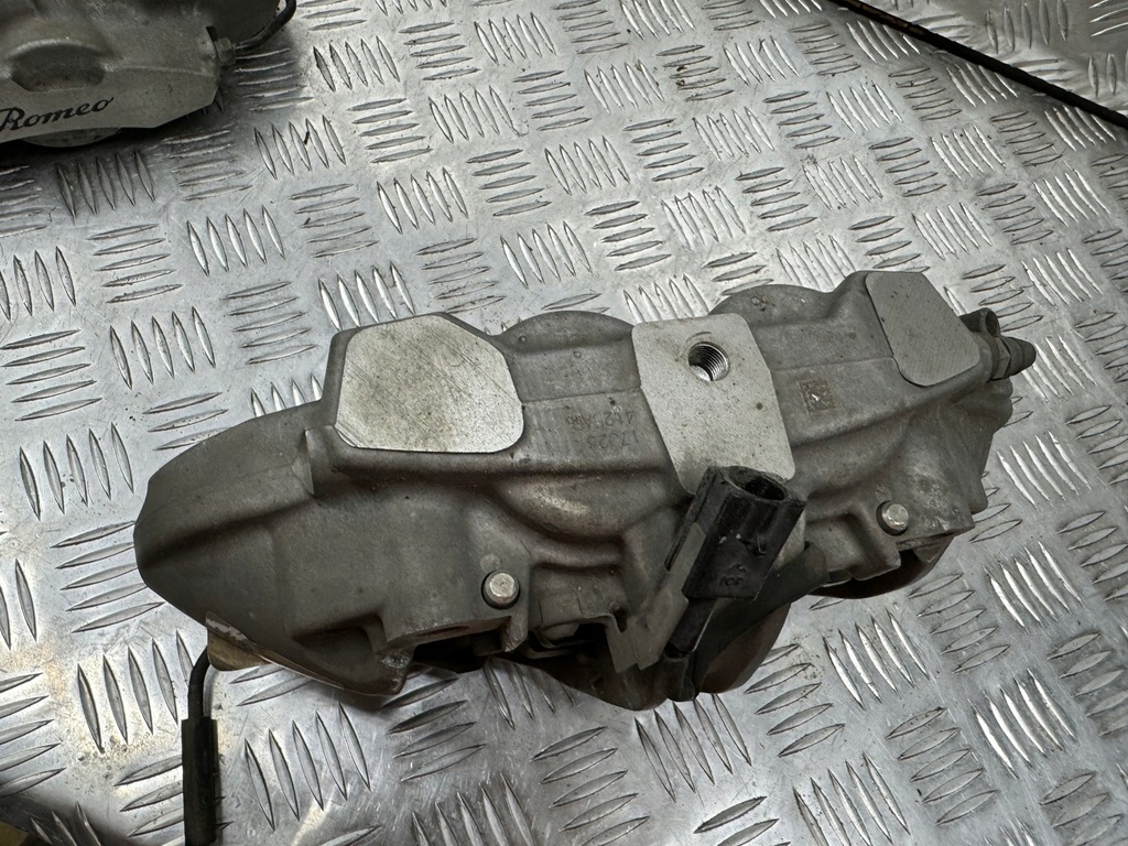 фото №6, Супорти супорт правий лівий перед alfa romeo stelvio giulia 2.0 usa