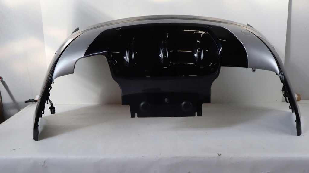 Range rover velar l560 бампер задній Зі Шроту