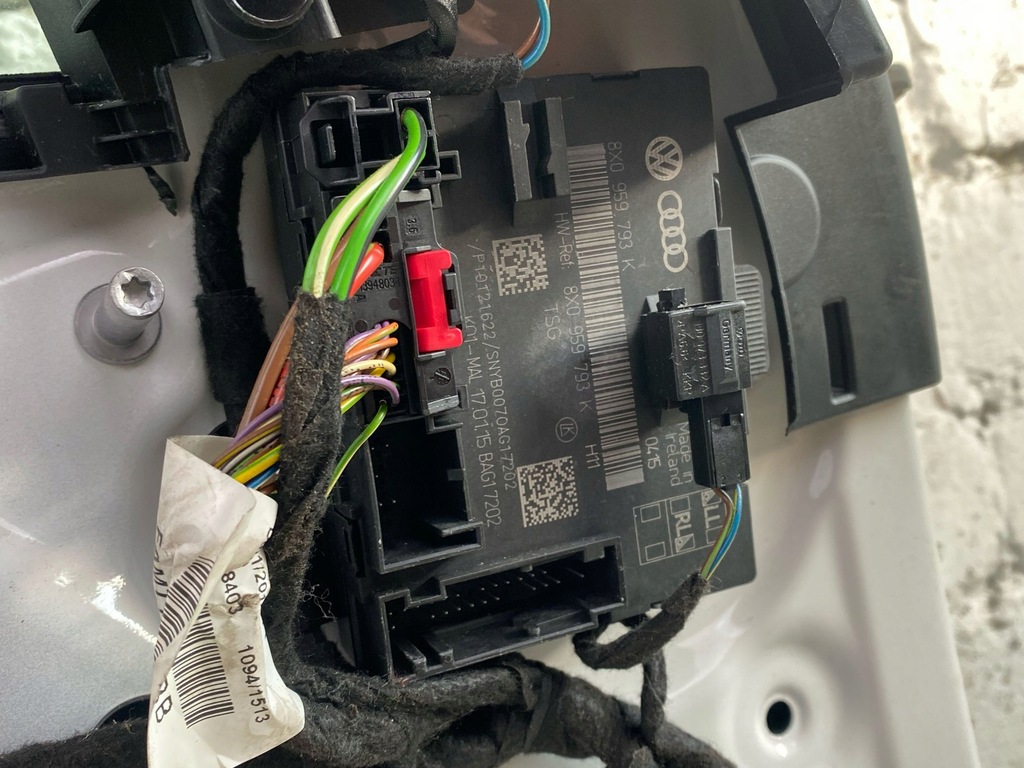 фото №12, 2015 audi q3 8u дверь передние 8k0955557c