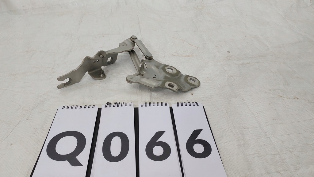 фото №1, Bmw оригінальний номер 7210729 петля капот l