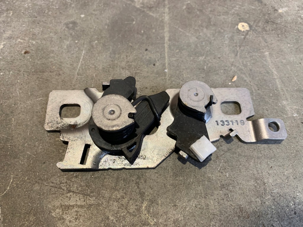 фото №1, Peugeot 308 ii t9 замок капот перед 9677850980