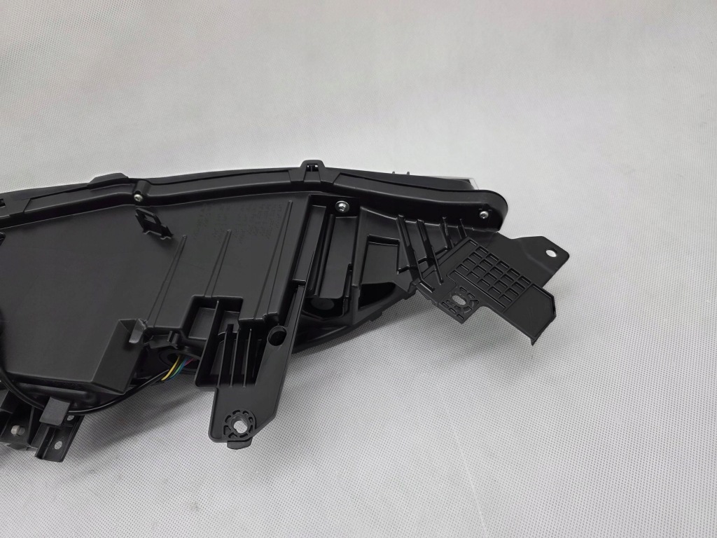 фото №13, Nissan x-trail t33 iv 4 koito лампа права перед full led europa 210-23791