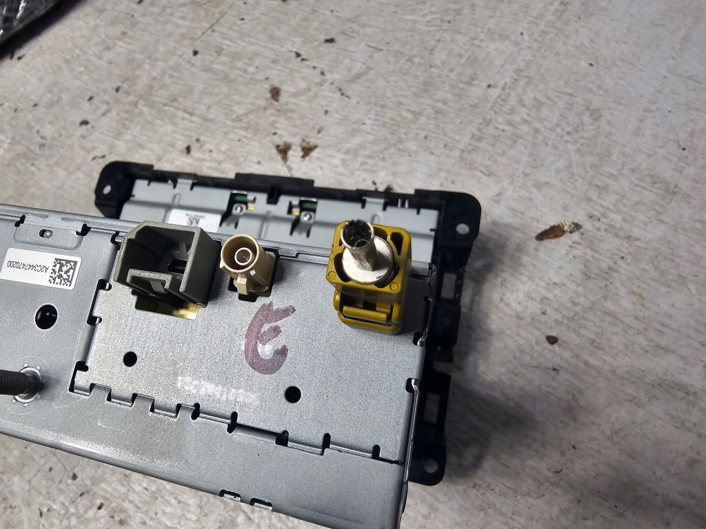 Dodge ram iv 09- радіо 68226685ad америка Ціна