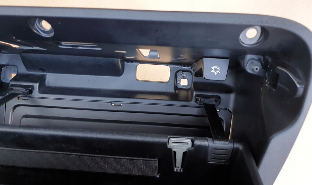 фото №10, Бардачок пассажира полка volvo xc40 оригинальный номер anglik uk