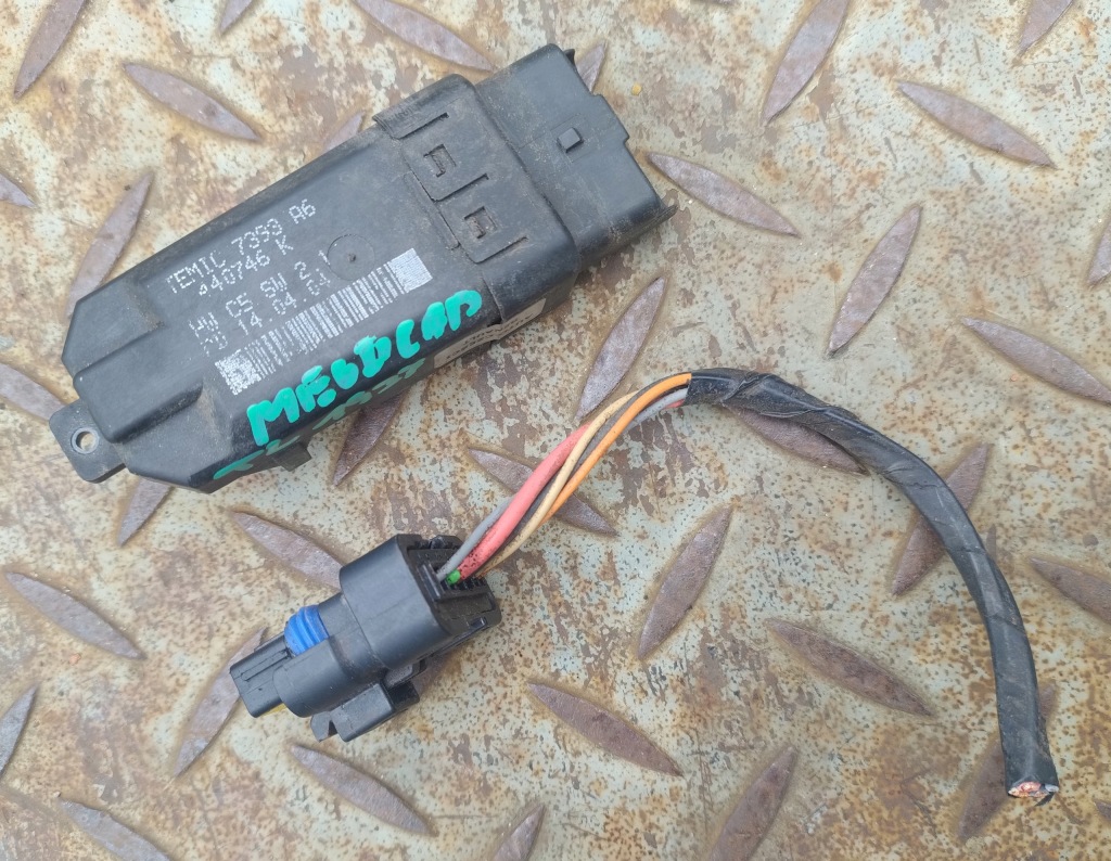 Купить Renault megane 2 кабриолет  модуль стекло задний левая 40746k