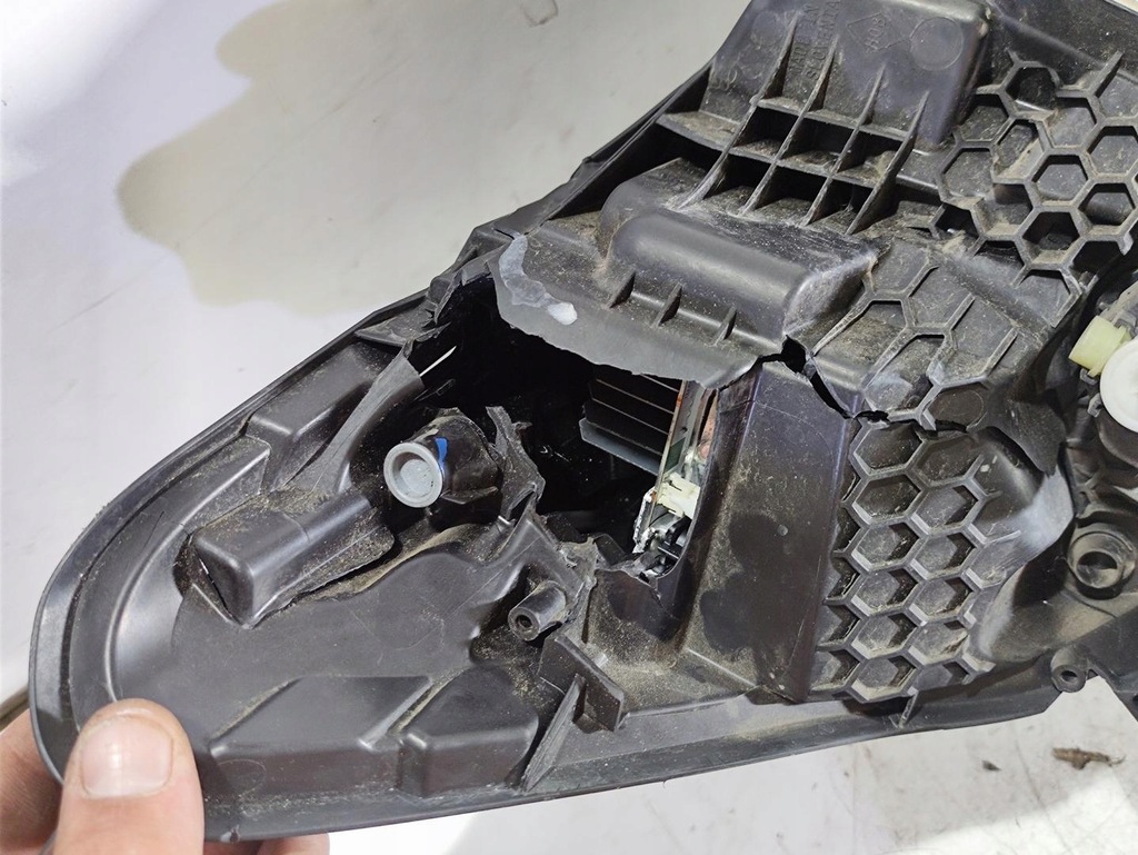 фото №9, Лампа правая перед ксенон captur i 260606159r