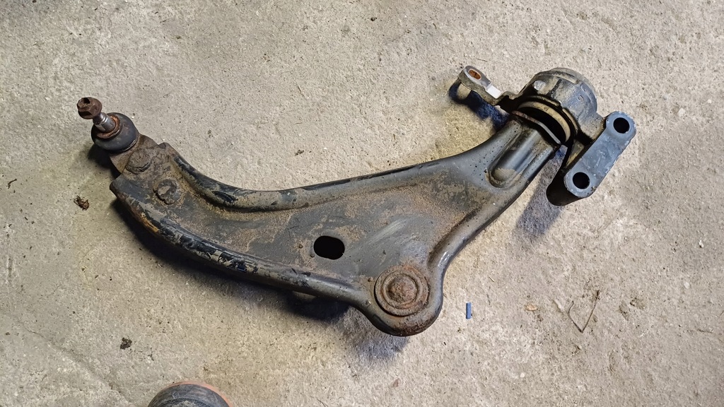 фото №1, Mini cooper r56 рычаг правый передний 6772302