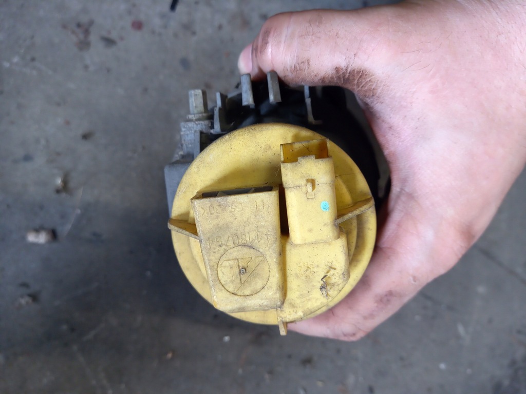 фото №13, Citroen c2 c3 2003-2009r протитуманна фара правий=лівий 9648947780