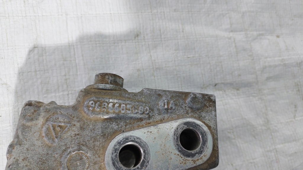 фото №4, Citroen c5 iii ловець кронштейн підрамник