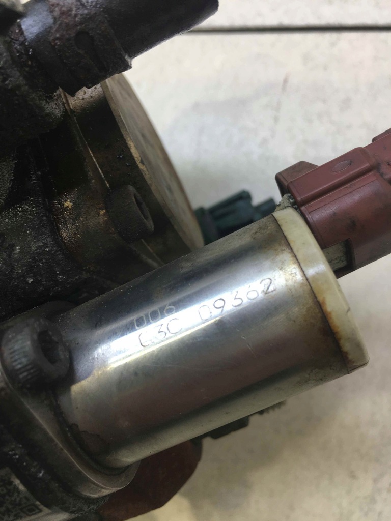 фото №10, Mazda оригинальный номер 294000-0044 rf5c13800a насос впрыскная