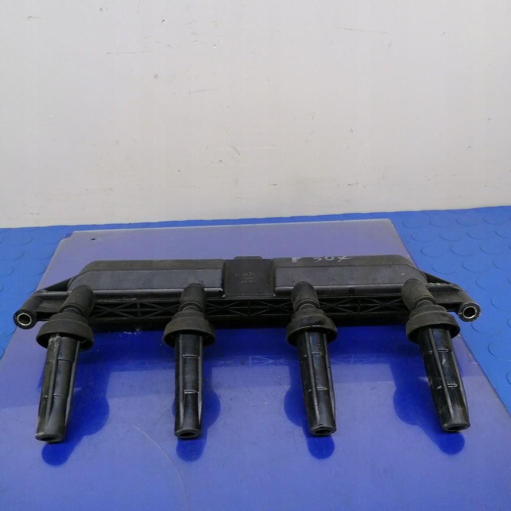 фото №1, Peugeot 307 1.4b катушка зажигания ce20011