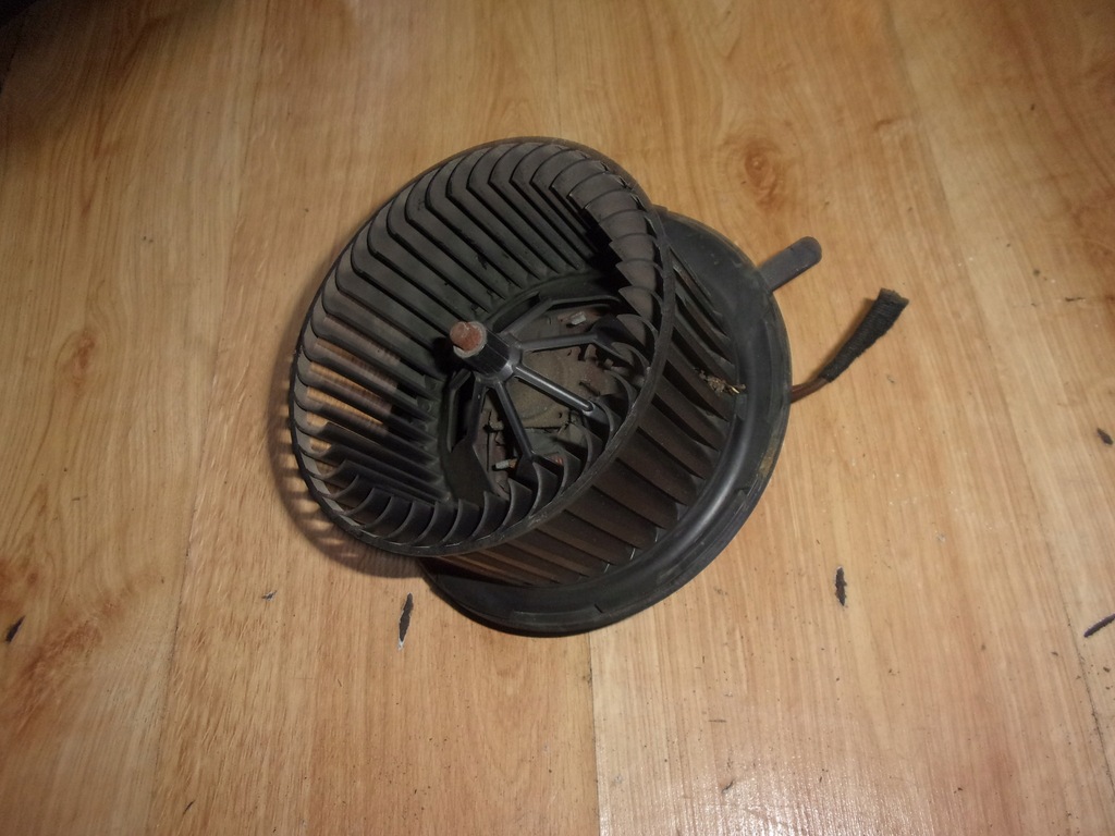 фото №1, Vw golf v plus вентилятор воздуходувка europa