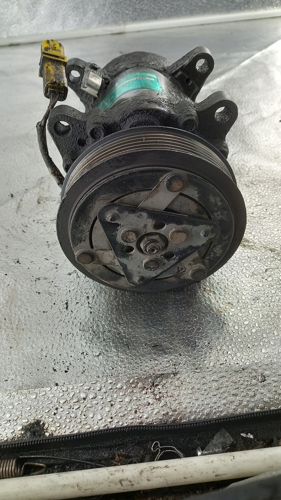 фото №1, Компрессор кондиционера peugeot 206 2.0hdi