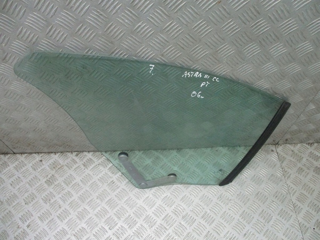 фото №1, Скло правий задня opel astra iii cc