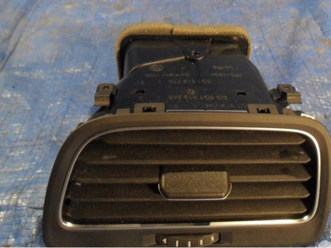 фото №1, Vw golf vii решётка обдув правая хром