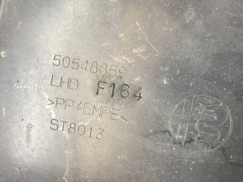 Alfa romeo stelvio подкрылок передние левая 50548859 с Разборки