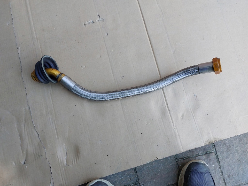 фото №1, Шланг масляный ferrari 612 scaglietti f137