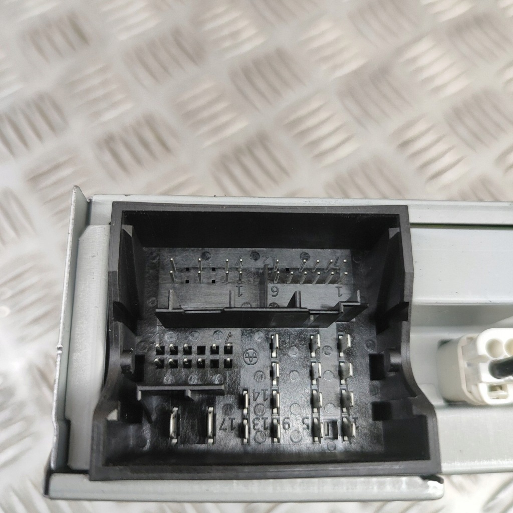 фото №6, Audi q4 sportback e-tron 2024 панель / радіопрогравач cd/dvd/gps