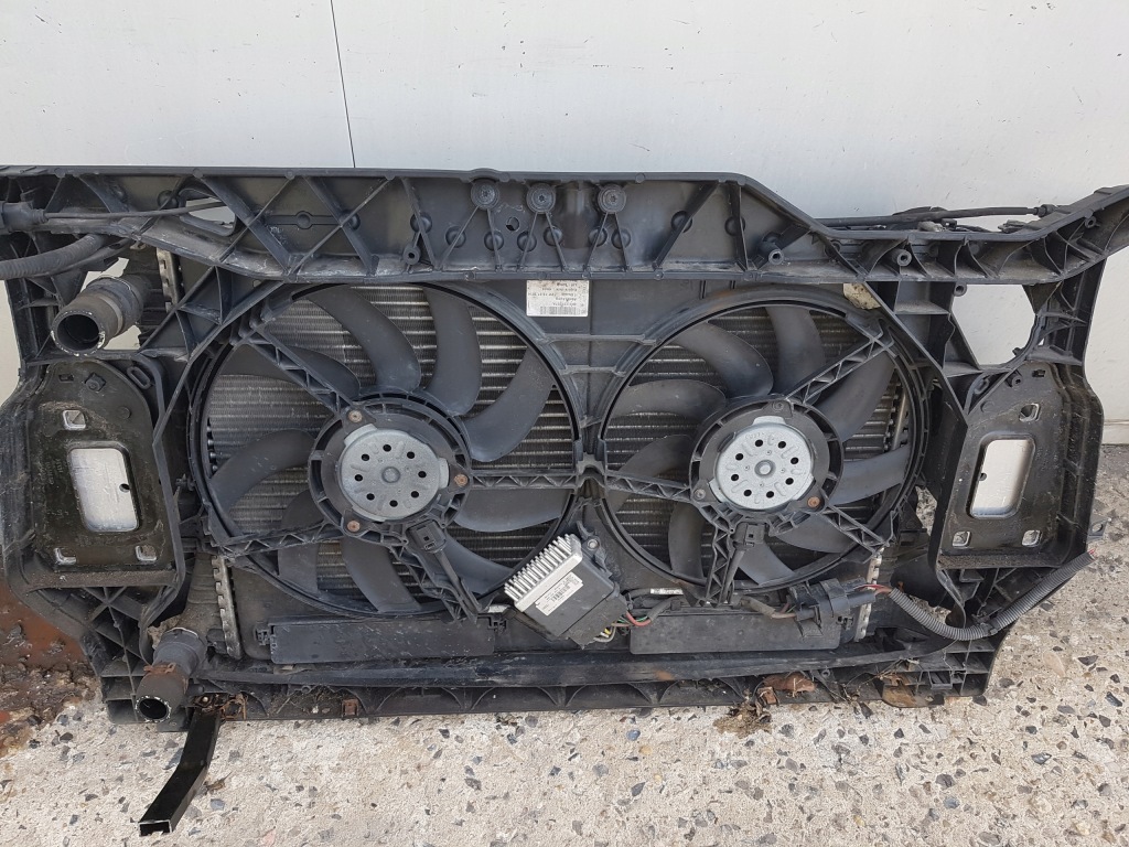 Audi a4 b8 рестайлинг  11-15r 2.0 tdi ремень передний радиатор вентиляторы механическая коробка передач Оригинал